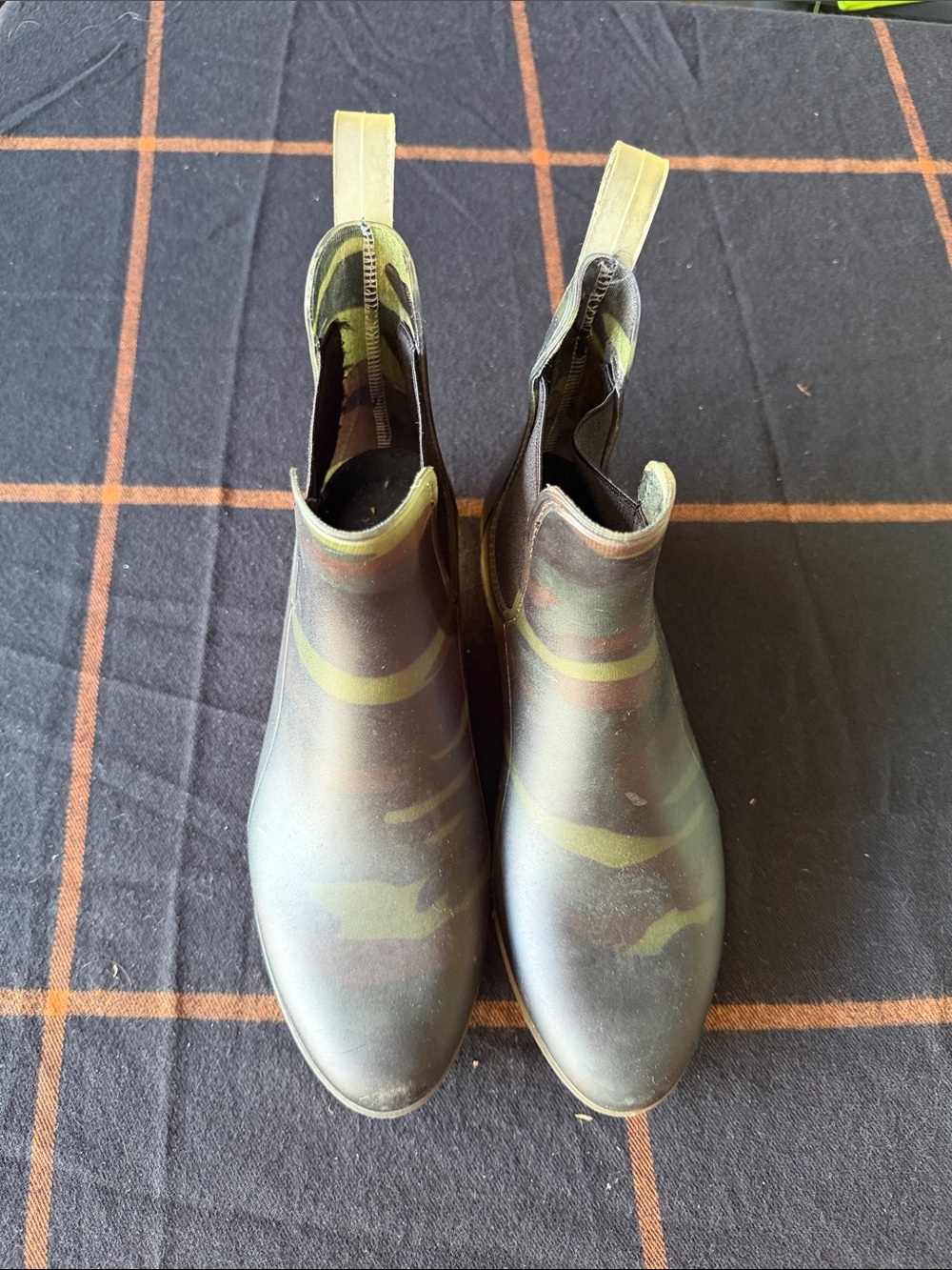 J. Crew Women's Camo Chelsea Rain Boots in Green and Brown